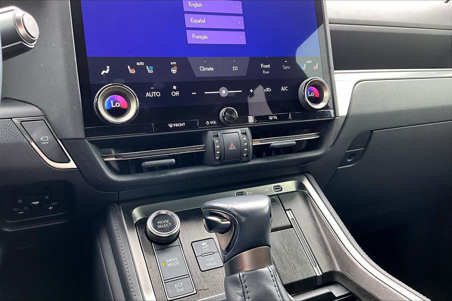 Certified 2024 Lexus GX 550 w/ Accessory Package (Z1) AWD/4WD image 35