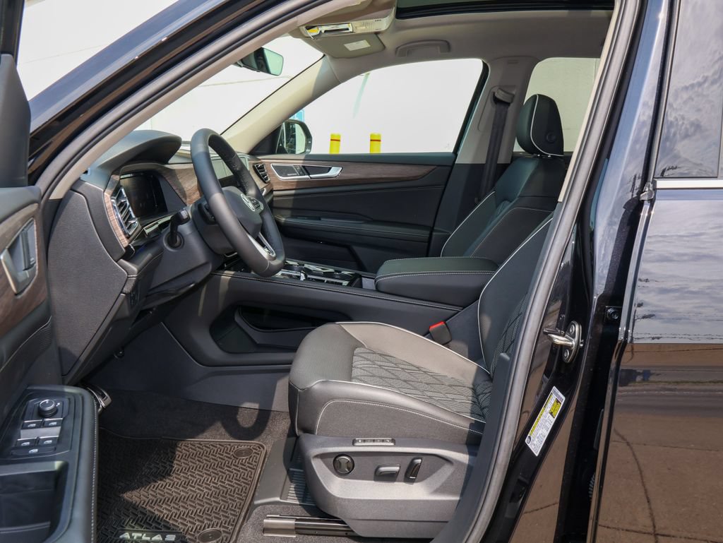 New 2026 Volkswagen Atlas SEL Premium R-Line AWD/4WD image 12