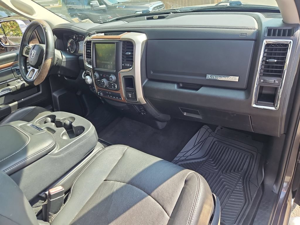 Used 2016 RAM 1500 Laramie w/ Convenience Group AWD/4WD image 17