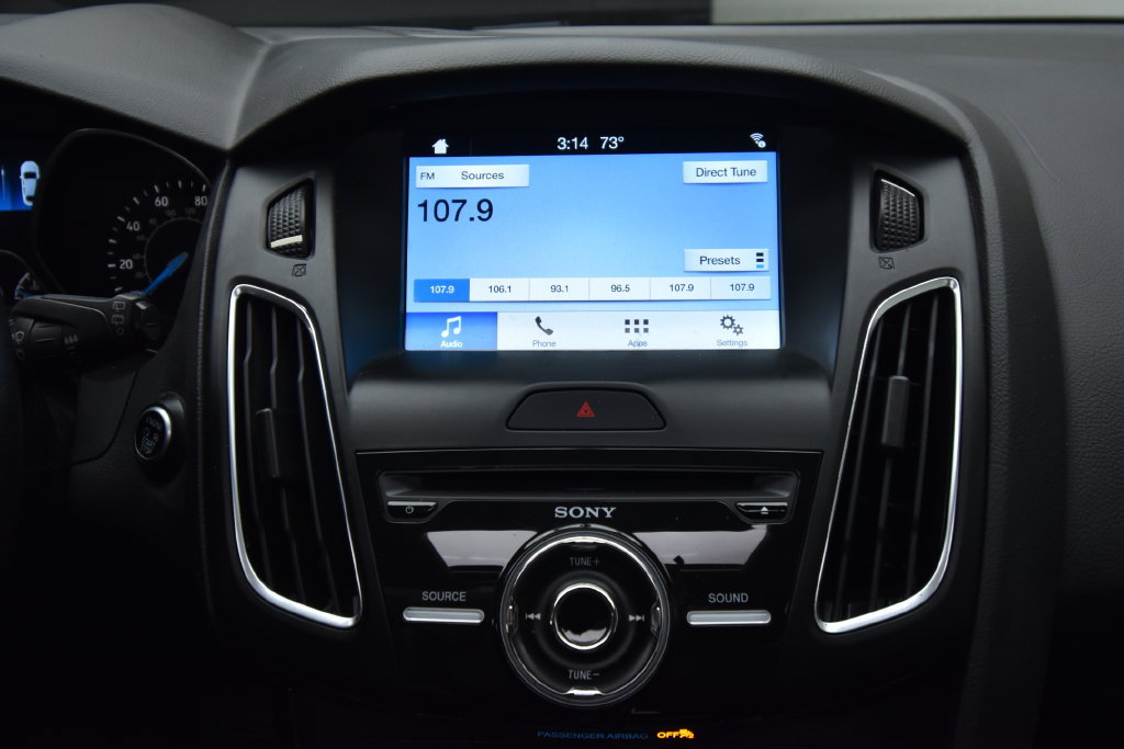 Used 2018 Ford Focus Titanium FWD image 13