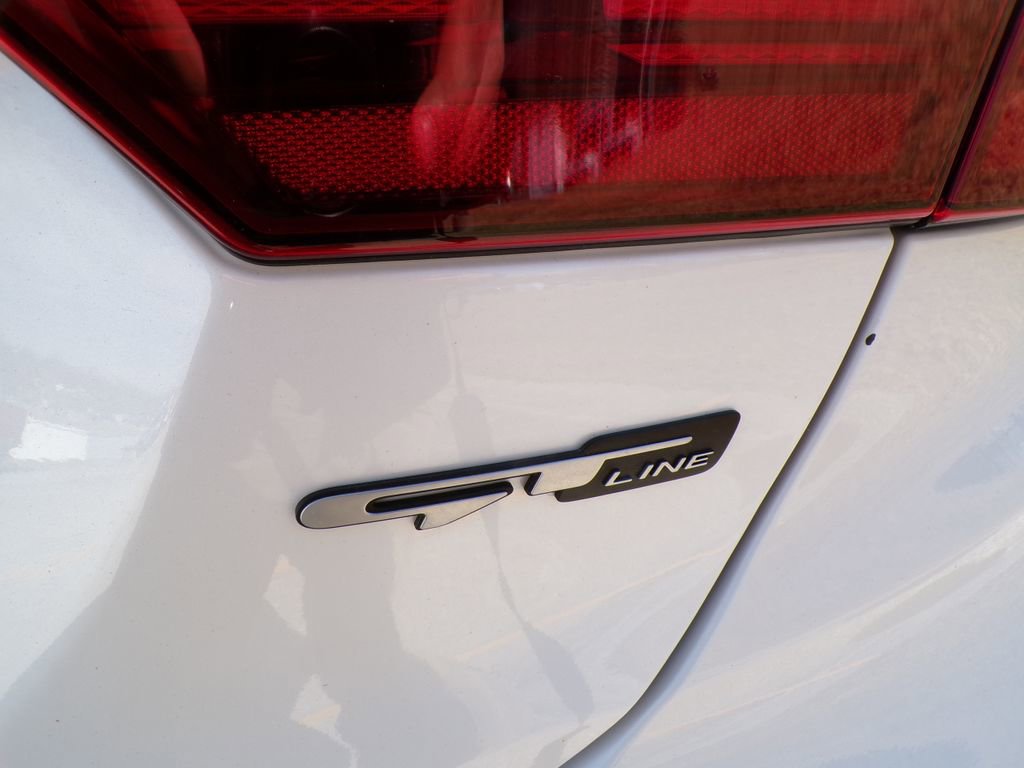 Used 2023 Kia Forte GT-Line w/ GT-Line Premium Package FWD image 7