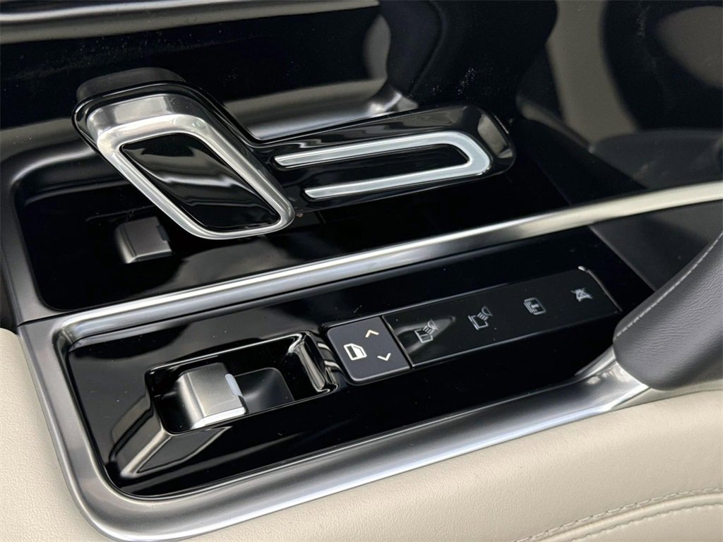 New 2026 Land Rover Range Rover SE image 11