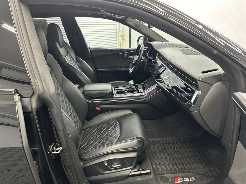 Used 2022 Audi SQ8 Prestige AWD/4WD image 15