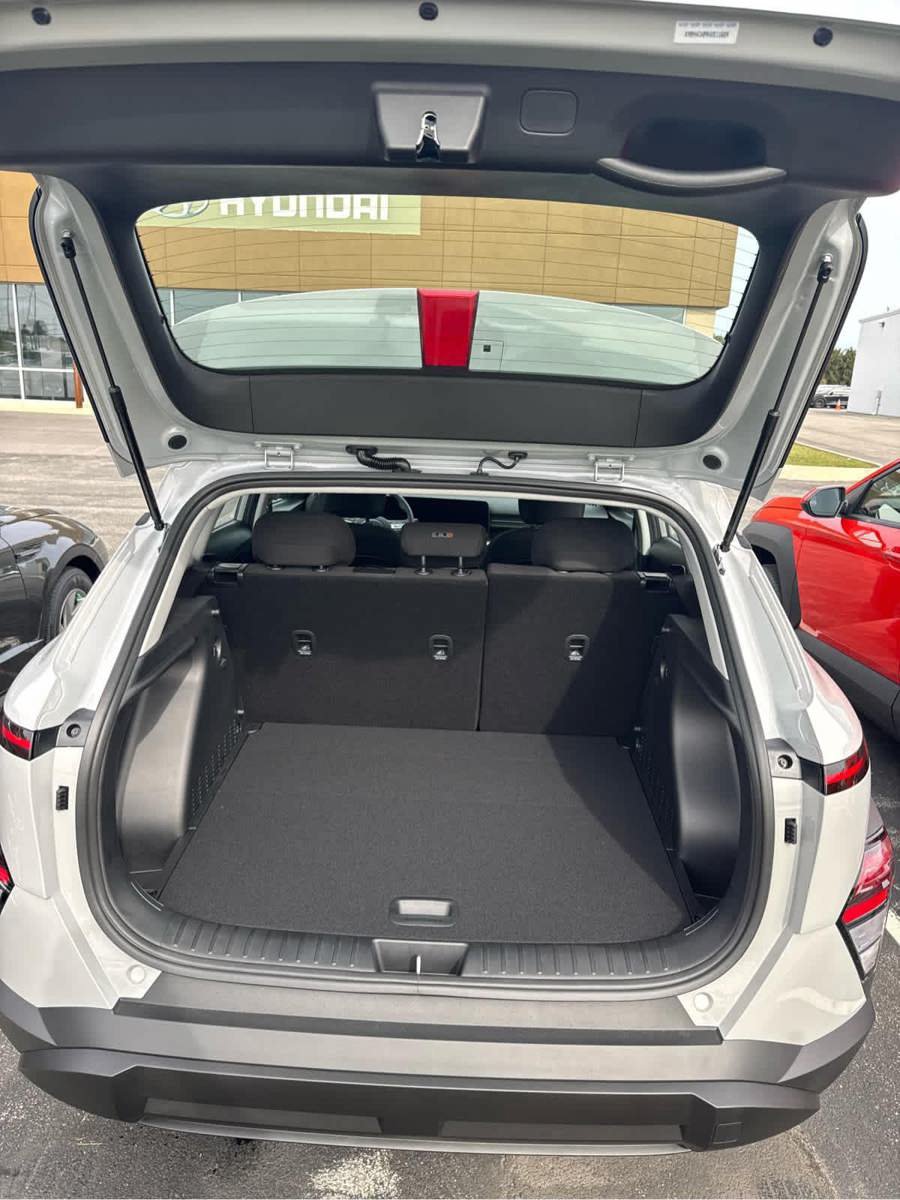 New 2027 Hyundai Kona SE AWD/4WD image 37