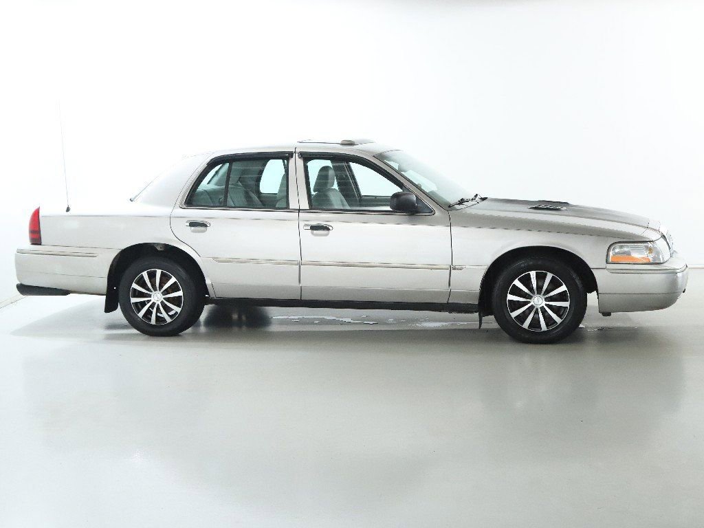 Used 2005 Mercury Grand Marquis LS image 12