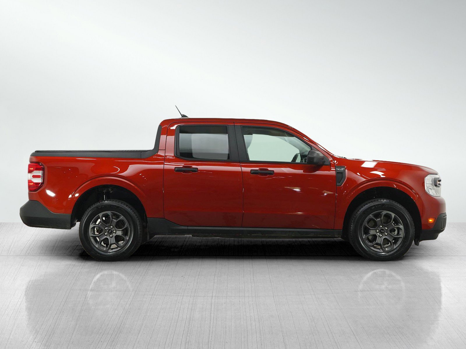 Used 2024 Ford Maverick XLT FWD image 6