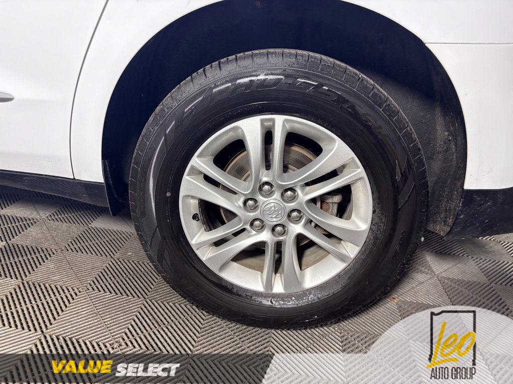Used 2019 Buick Enclave Essence FWD image 23