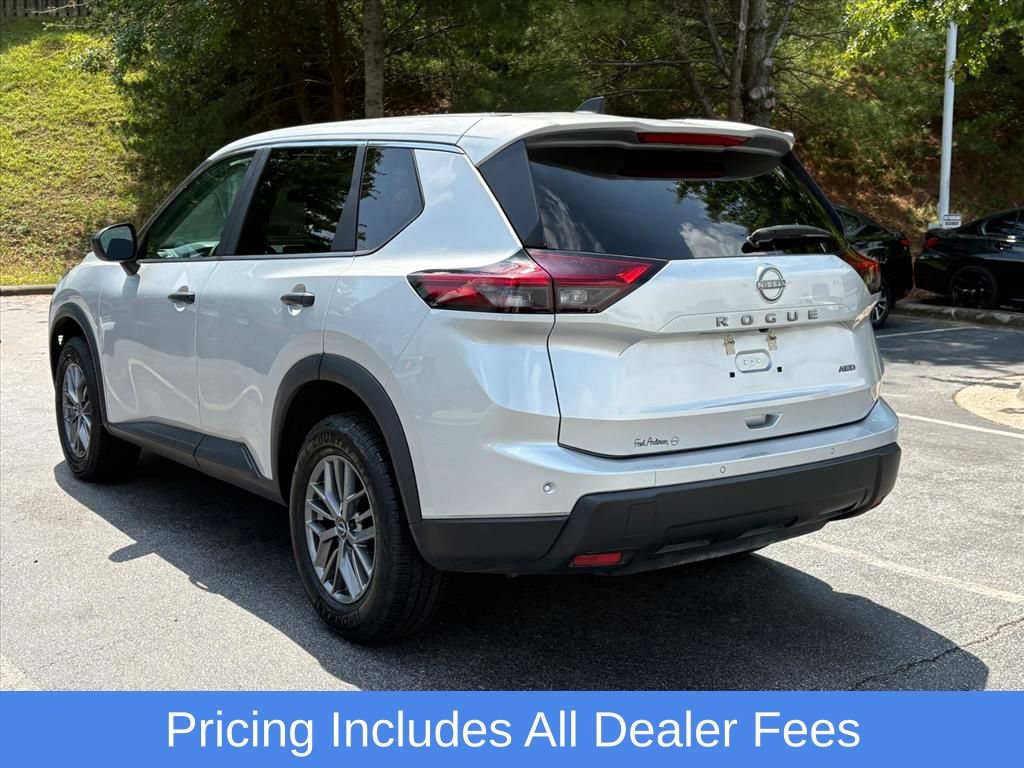 Used 2024 Nissan Rogue S AWD/4WD image 6