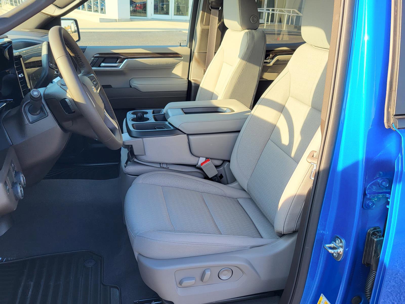 New 2026 Chevrolet Silverado 1500 LT w/ Texas Edition Plus image 14