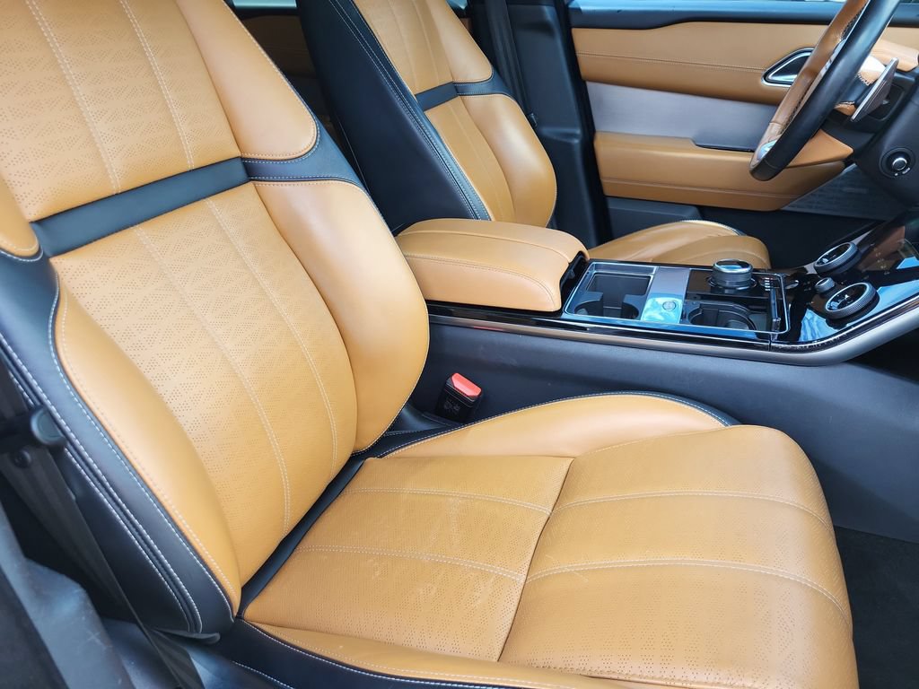 Used 2019 Land Rover Range Rover Velar R-Dynamic SE AWD/4WD image 22