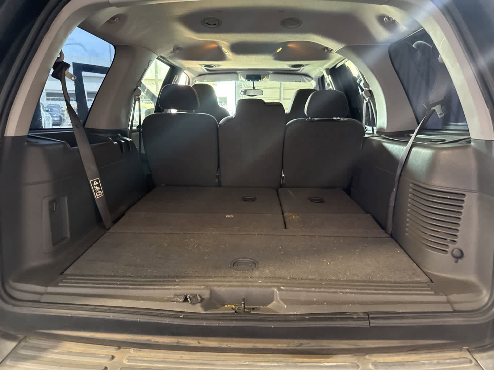 Used 2004 Ford Expedition XLT image 15