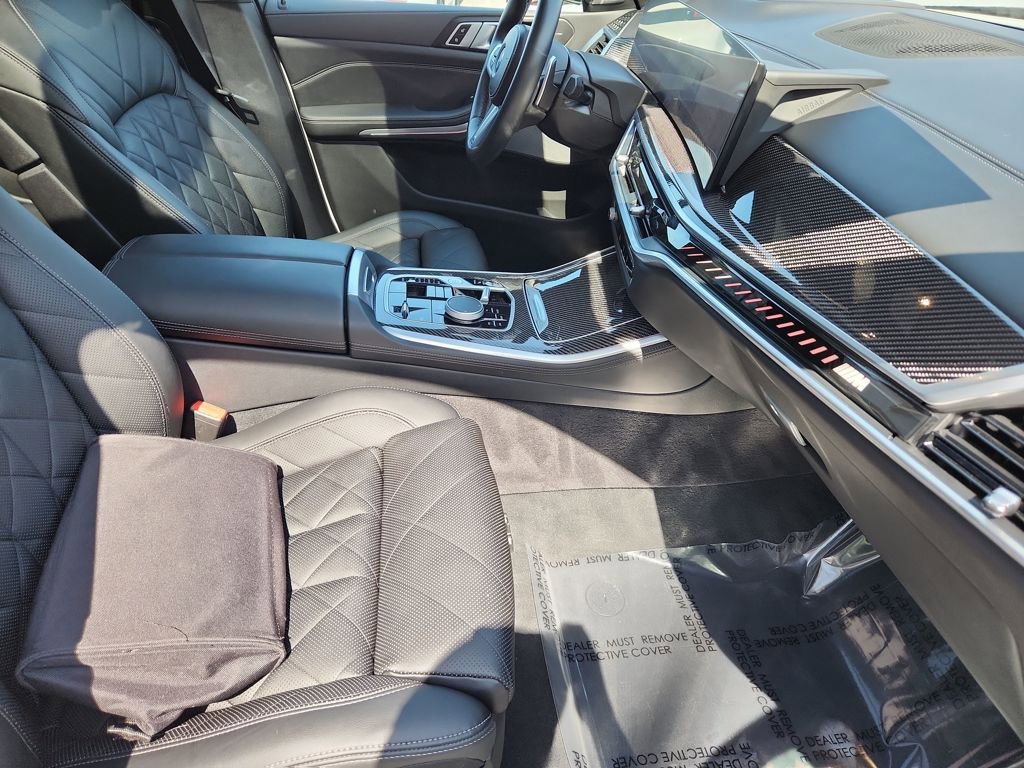 Used 2024 BMW X5 M60i image 3