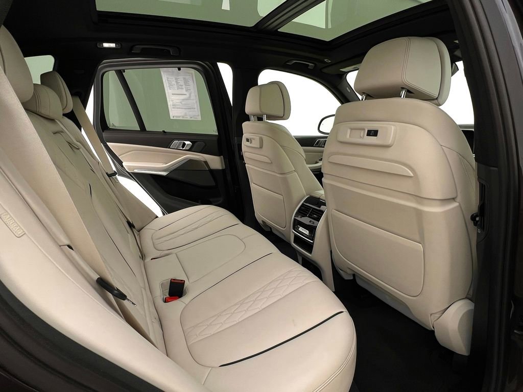 Used 2020 BMW X5 M50i w/ Executive Package image 14