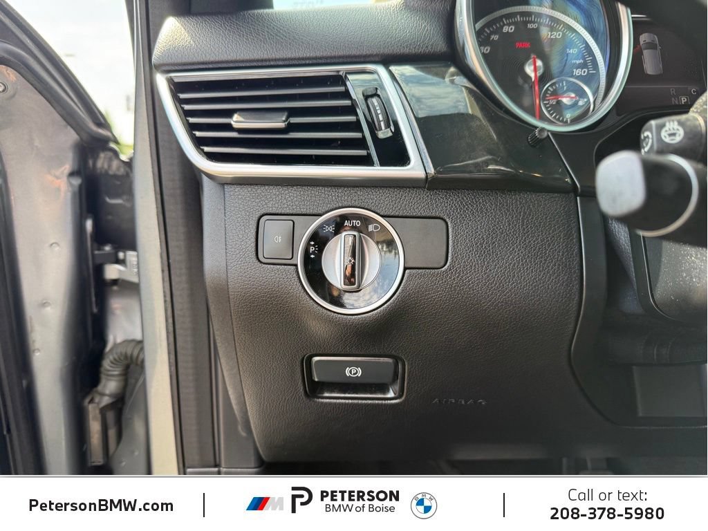 Used 2019 Mercedes-Benz GLE 400 4MATIC image 32