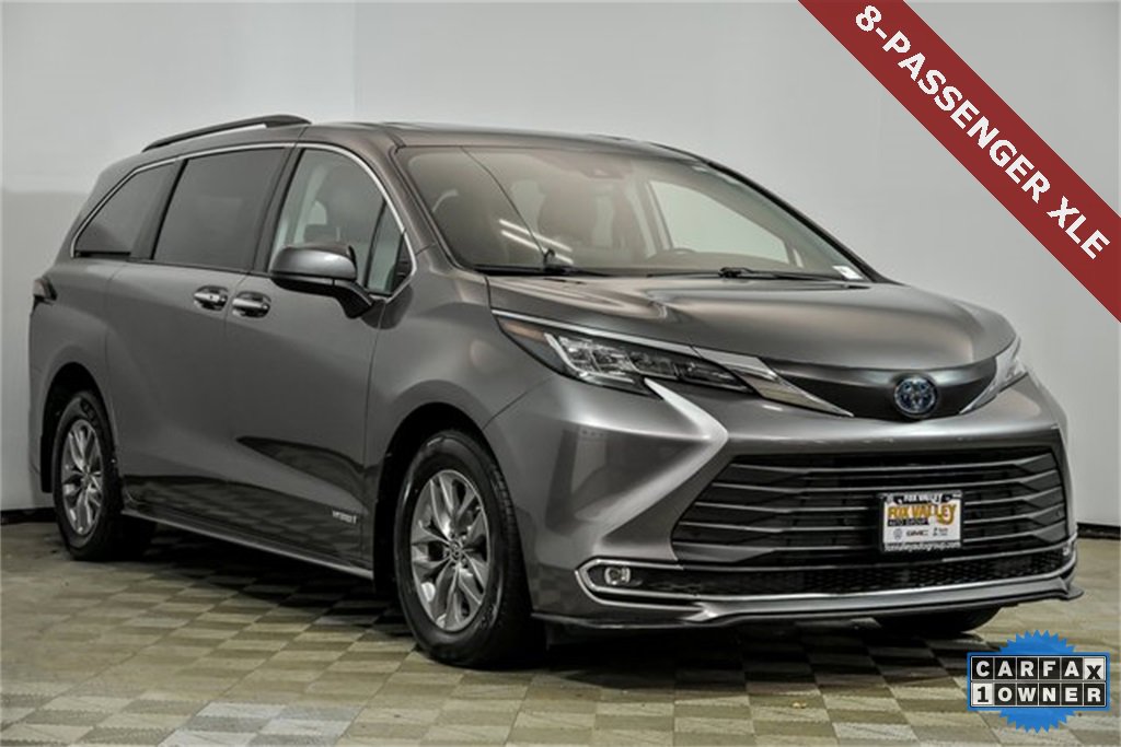 Used 2021 Toyota Sienna XLE