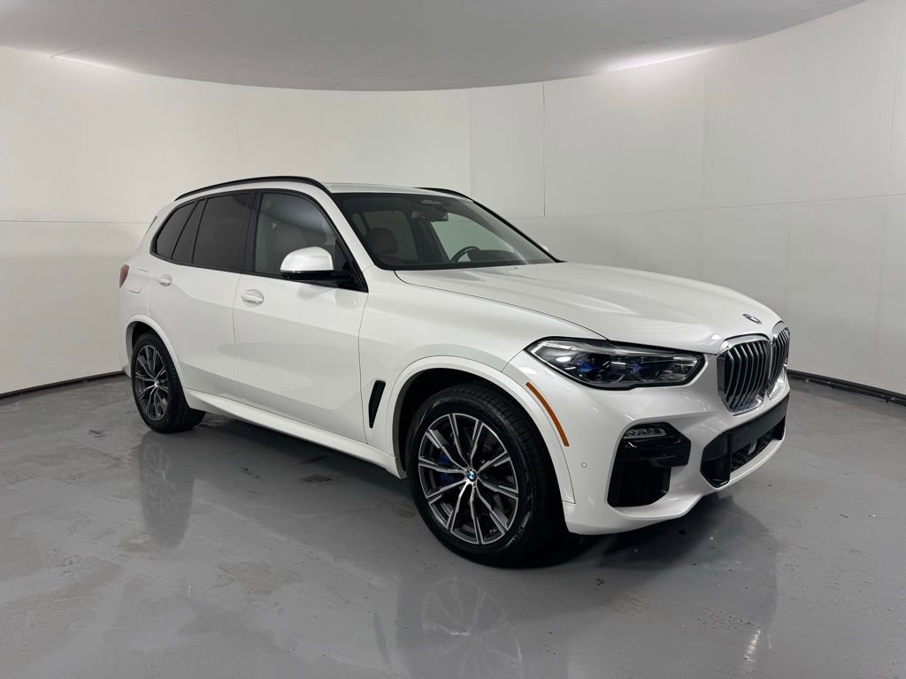 Used 2019 BMW X5 xDrive50i w/ M Sport Package AWD/4WD image 5