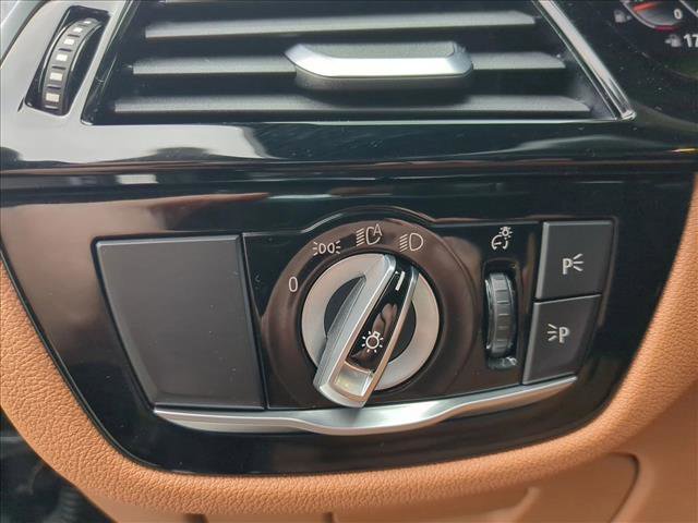 Used 2023 BMW 530i xDrive w/ Premium Package image 11