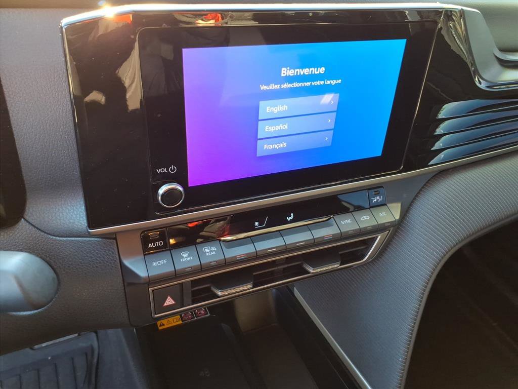 Certified 2025 Toyota Camry SE w/ Convenience Package image 32