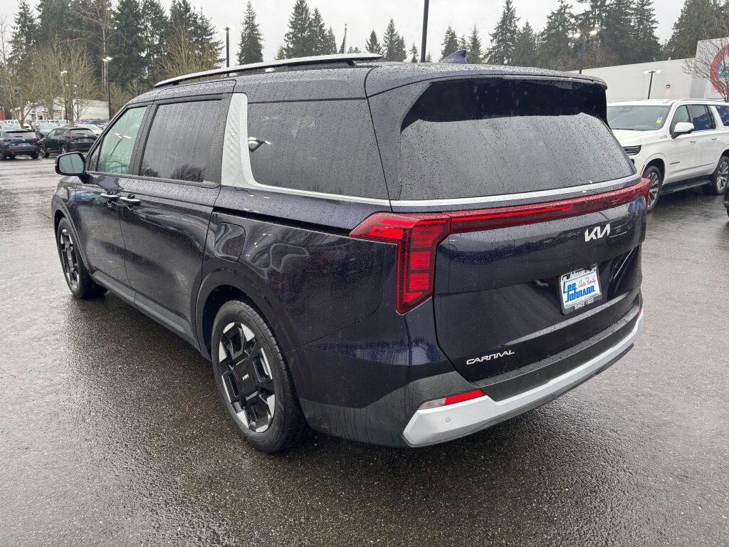 Certified 2025 Kia Carnival EX image 7