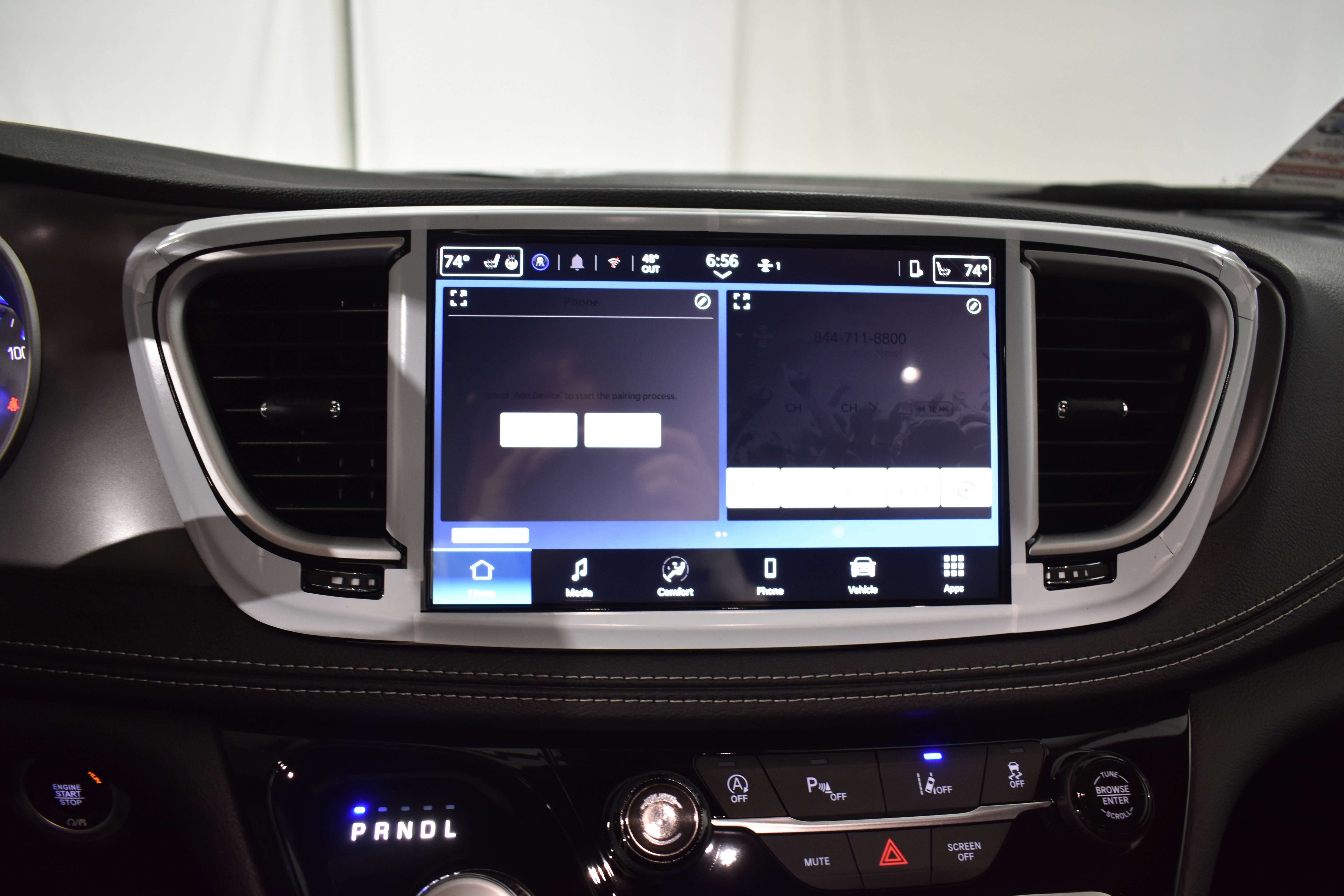 New 2026 Chrysler Pacifica Select FWD image 17