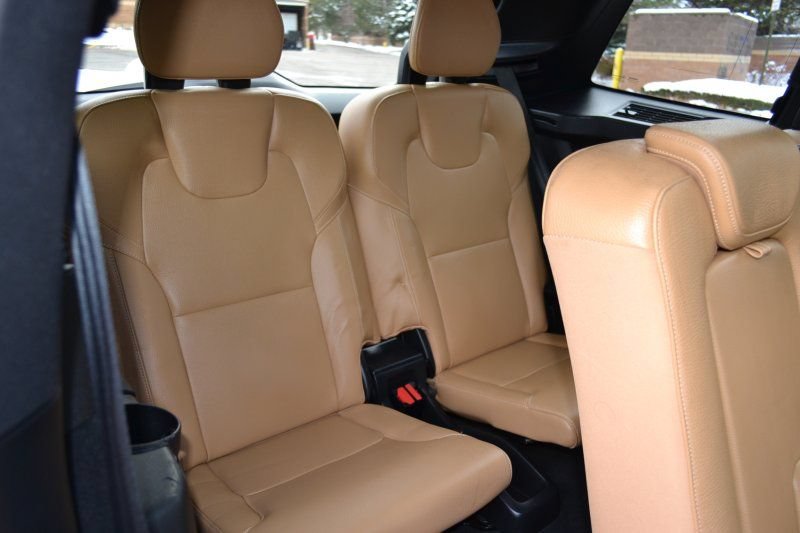 Used 2017 Volvo XC90 T6 Momentum w/ Vision Package AWD/4WD image 33