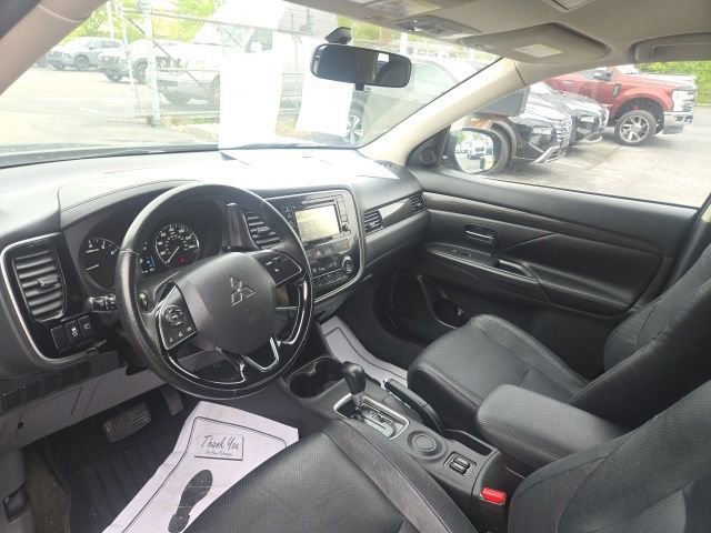 Used 2016 Mitsubishi Outlander SE FWD image 8