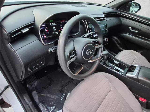 Used 2023 Hyundai Santa Cruz SE AWD/4WD image 10