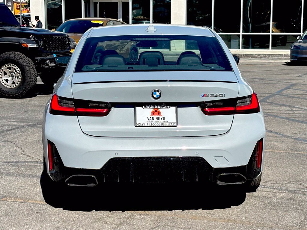 Used 2024 BMW M340i w/ Premium Package RWD image 4