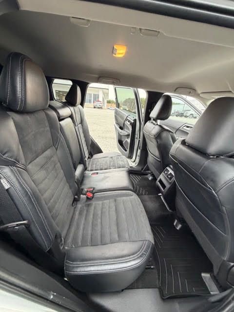 Used 2022 Mitsubishi Outlander SE image 16