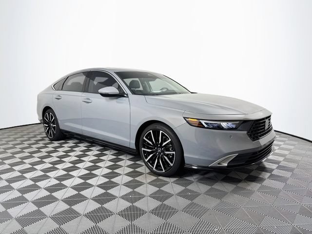 Used 2024 Honda Accord Touring image 10