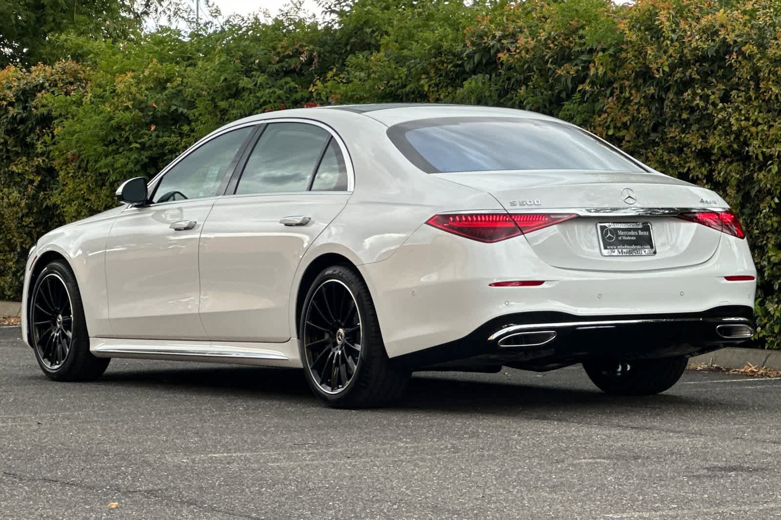 New 2026 Mercedes-Benz S 500 4MATIC image 5