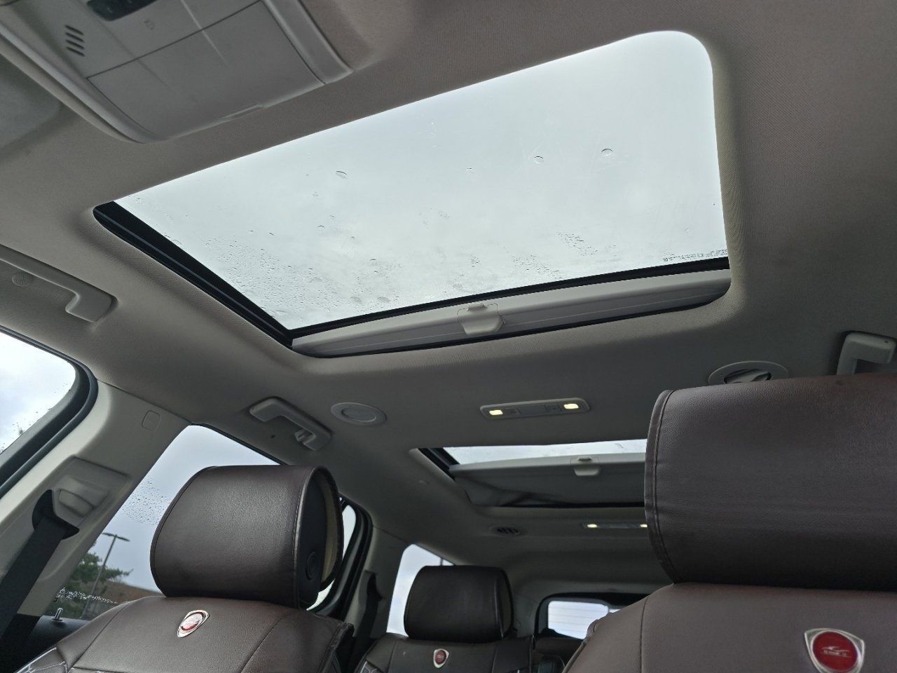 Used 2022 GMC Acadia Denali w/ Denali Technology Package image 3