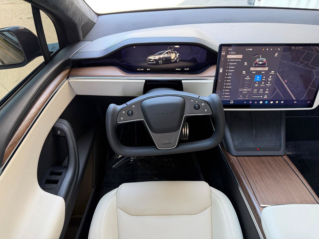Used 2022 Tesla Model X AWD/4WD image 6