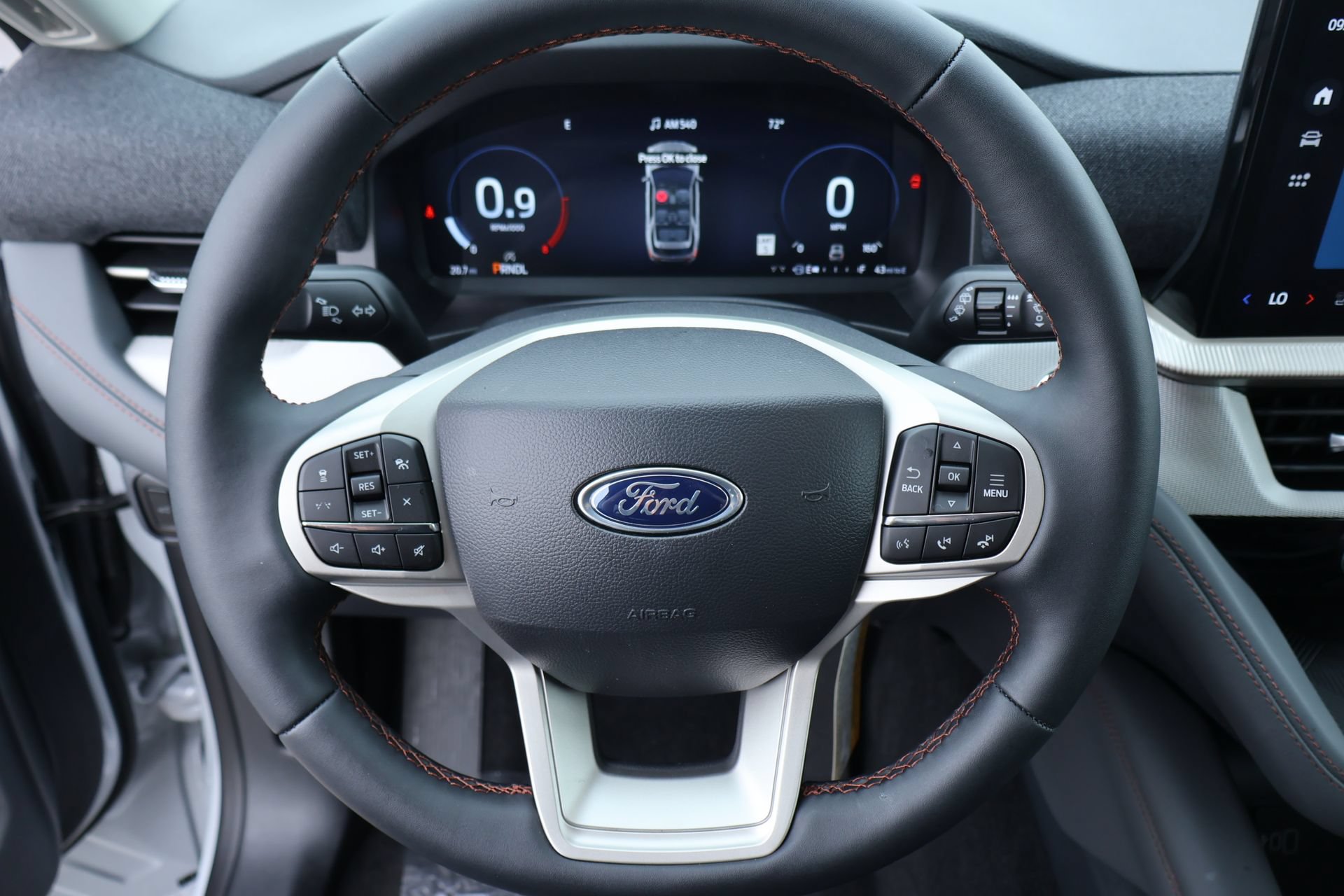 New 2026 Ford Explorer Active w/ Active Comfort Package AWD/4WD image 3