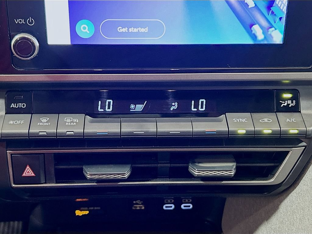 Used 2025 Toyota Camry LE w/ Convenience Package FWD image 14