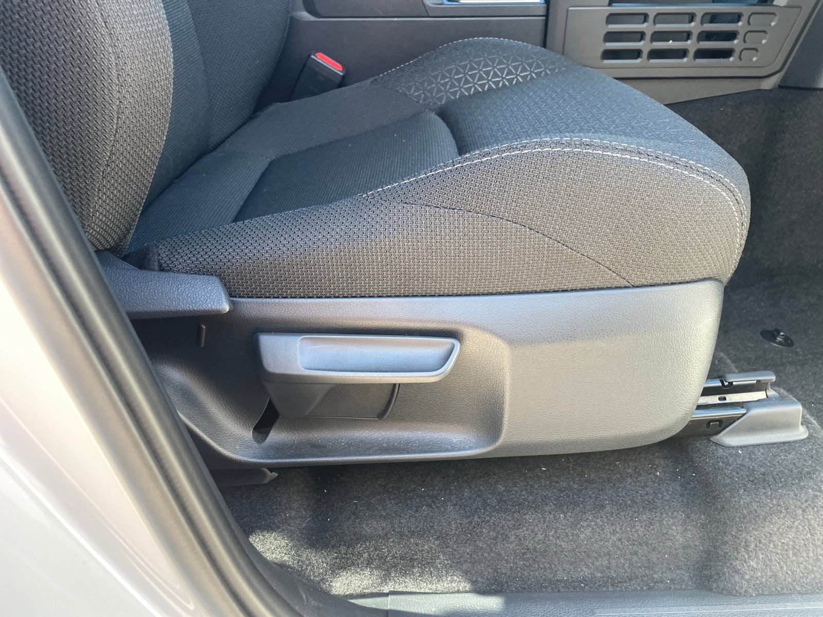 Used 2025 Toyota 4Runner SR5 image 31