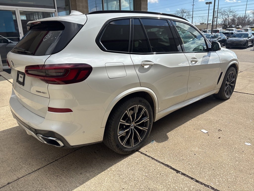 Used 2021 BMW X5 xDrive40i w/ M Sport Package image 6