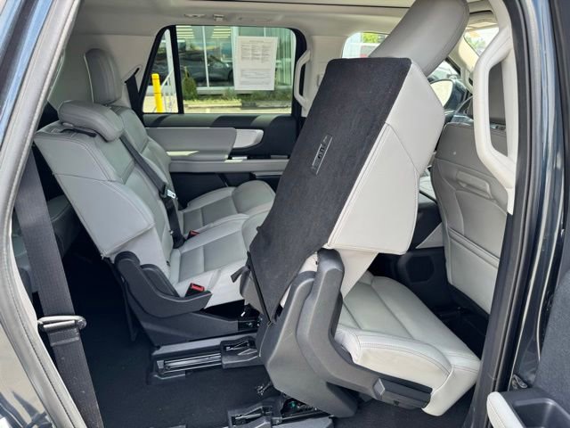 Certified 2025 Ford Expedition Max Active AWD/4WD image 32