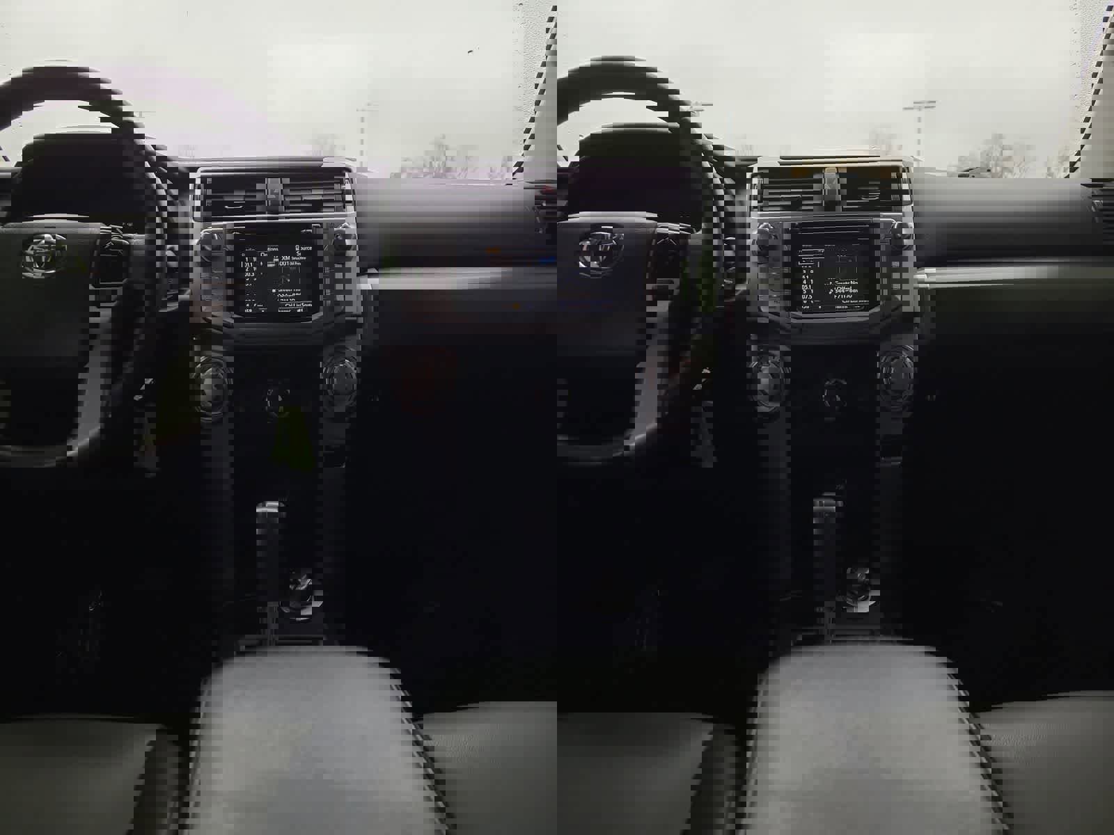 Used 2018 Toyota 4Runner SR5 Premium image 18