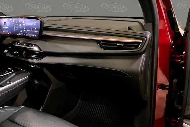 Certified 2025 Buick Enclave Sport Touring w/ Power Package AWD/4WD image 31