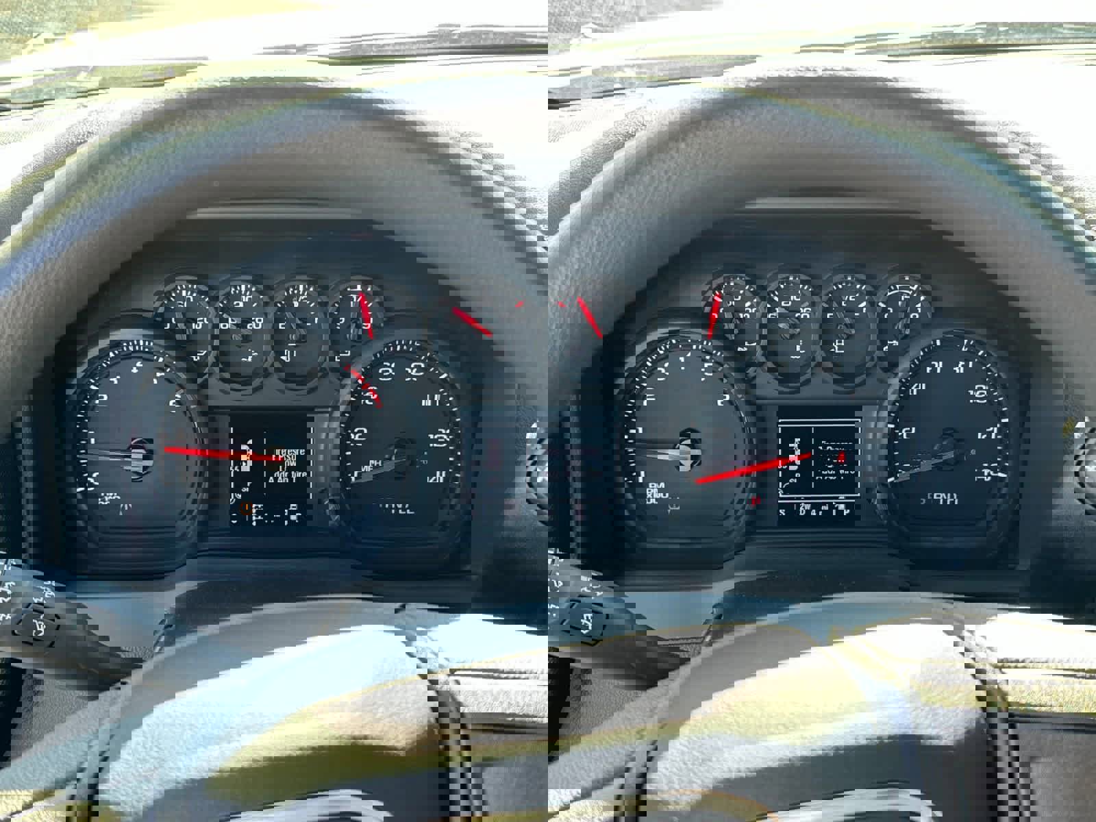 New 2025 GMC Sierra 2500 Pro w/ Convenience Package image 40