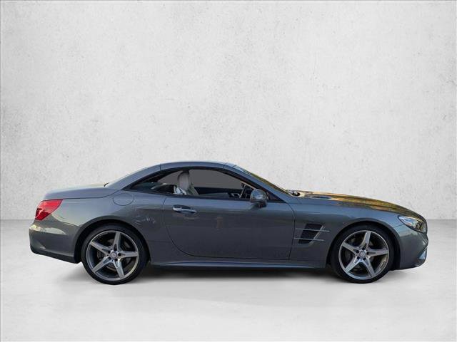 Used 2017 Mercedes-Benz SL 550 image 2