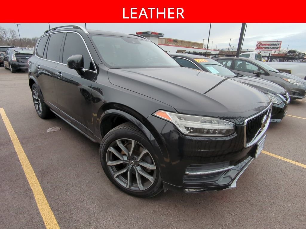 Used 2016 Volvo XC90 T6 Momentum w/ Momentum Plus Package image 3