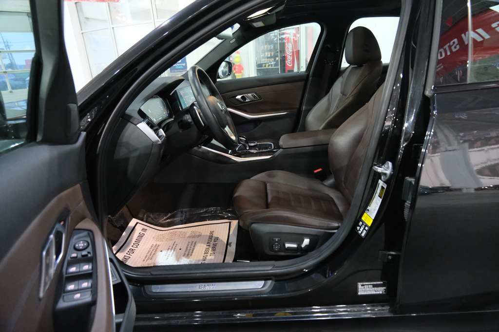 Used 2022 BMW 330i xDrive Sedan w/ Premium Package 2 image 16