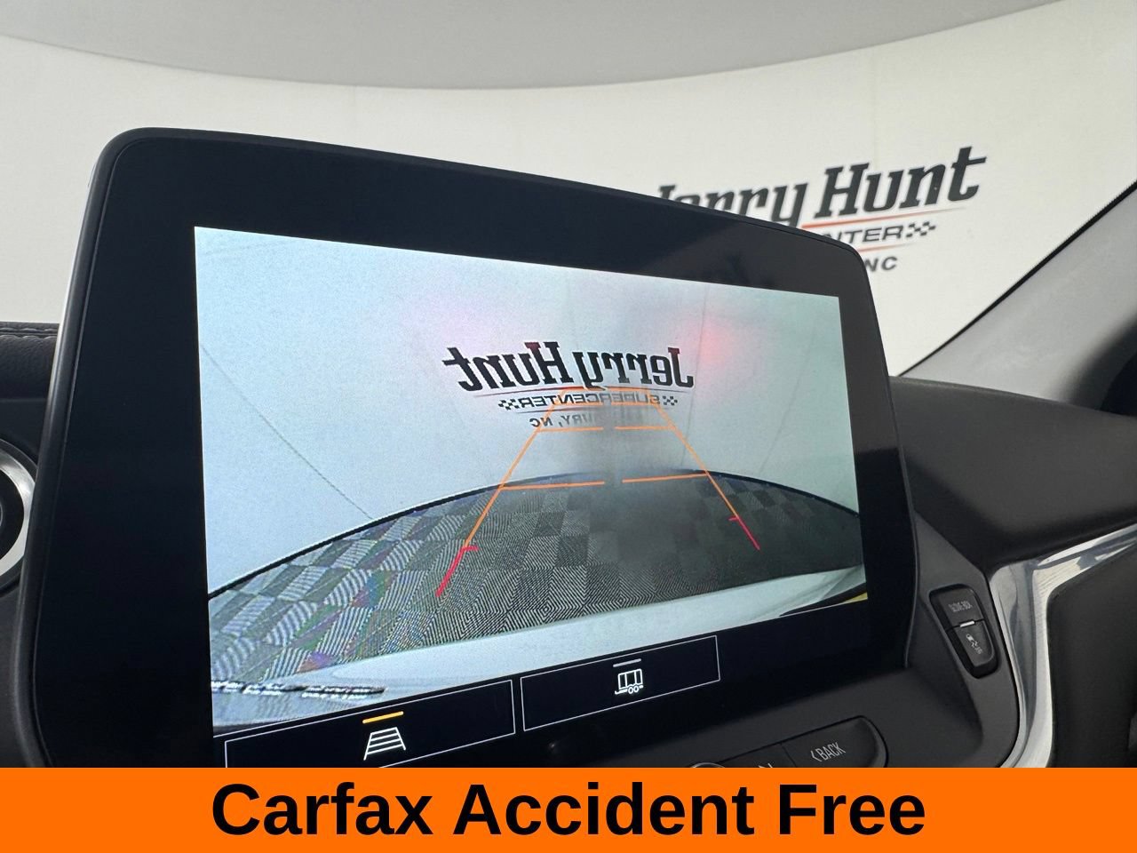 Used 2025 Chevrolet Blazer LT AWD/4WD image 3