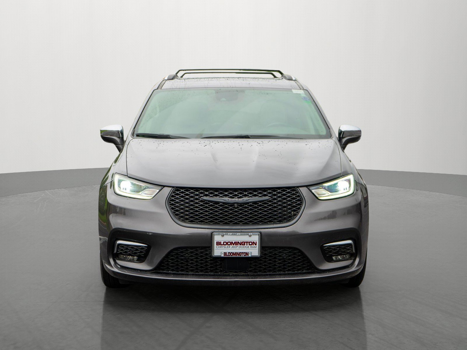 Used 2021 Chrysler Pacifica Limited w/ Premium & Safety Sphere Group AWD/4WD image 2
