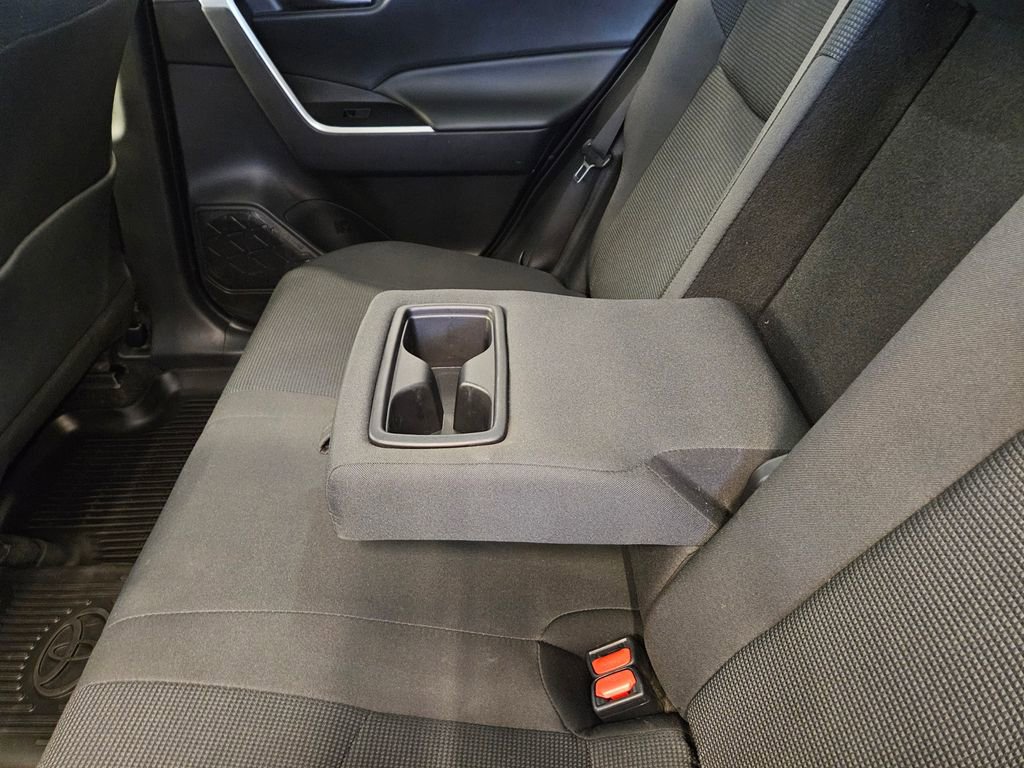 Used 2024 Toyota RAV4 LE image 27