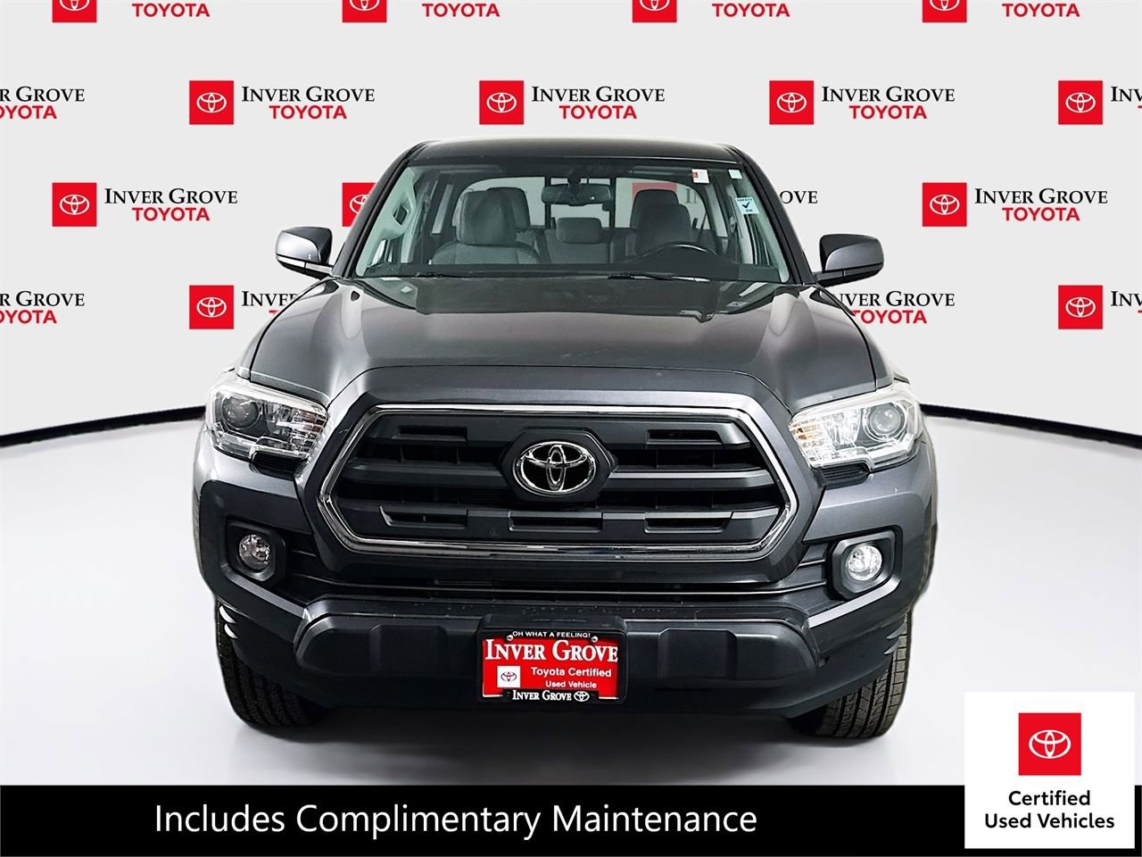 Certified 2016 Toyota Tacoma SR5 w/ SR5 Appearance Package (SN) image 2