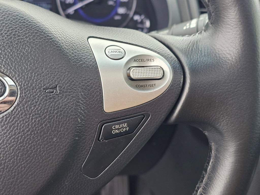 Used 2017 INFINITI QX70 AWD image 35