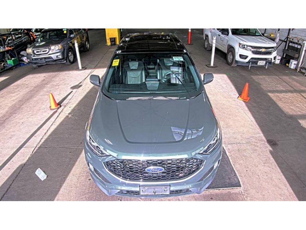 Used 2022 Ford Edge ST w/ Equipment Group 401A image 3